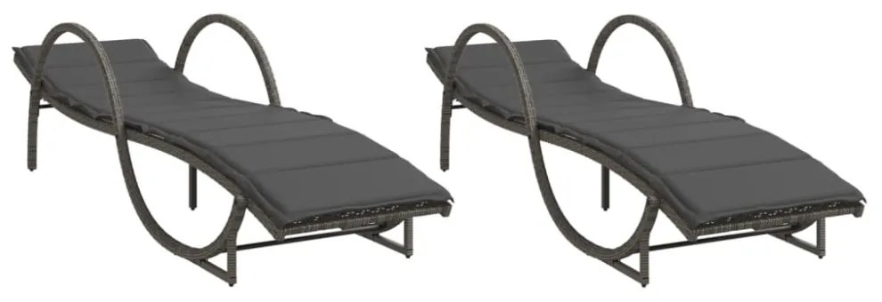 2 db szürke polyrattan napozóágy párnával