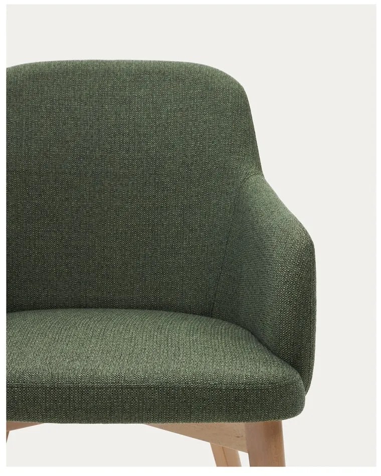 Sötétzöld kárpitozott karfás étkezőfotel Nelida – Kave Home
