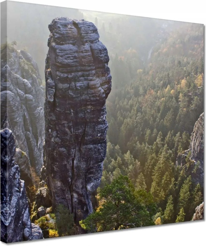 Vászonkép 30x30 Magas szikla