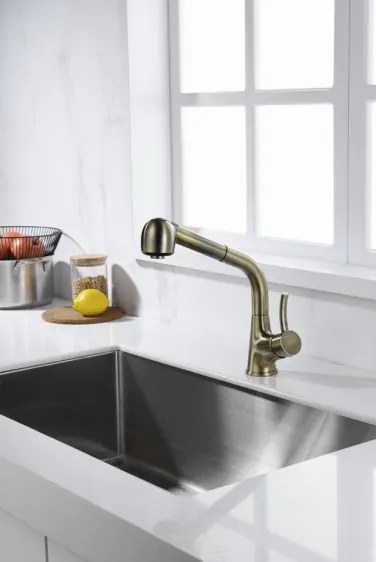 Konyhai Csaptelep Kihúzható Kifolyócső Retro Sárgaréz