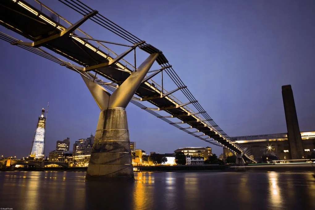 Poszter 45x30cm Millenniumi híd és Tate modern, Assaf Frank