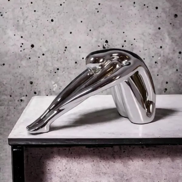 Asztaldísz 31x21x17 cm gyanta/fényes króm