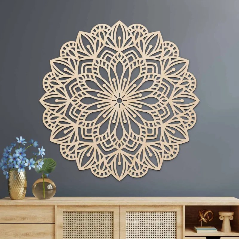 Fából készült mandala a falon virágesszencia | ESSENTIA