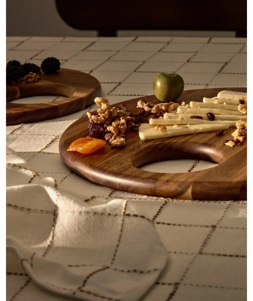 Szervírozó fa vágódeszka ø 30,5 cm Klot – Kave Home