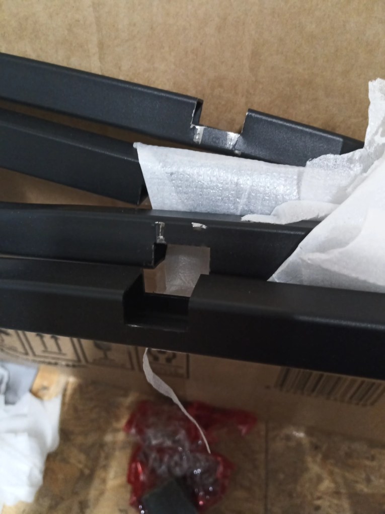 AKCIÓ sötétszürke bársonyos étkezőszék LIBRA fekete lábakkal II. minőség