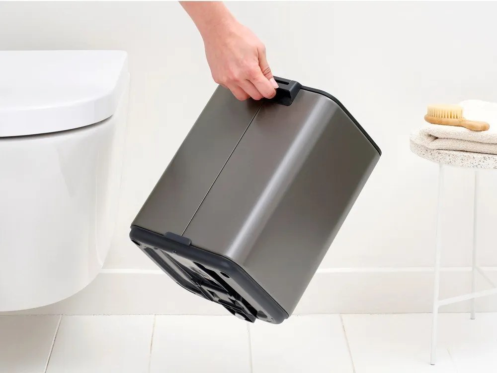 Szürke acél pedálos szemetes 7 l Bo – Brabantia