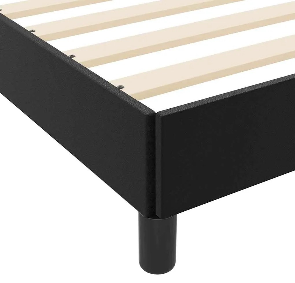 Ágy matracmal Fekete 180 x 200 cm Műbőr