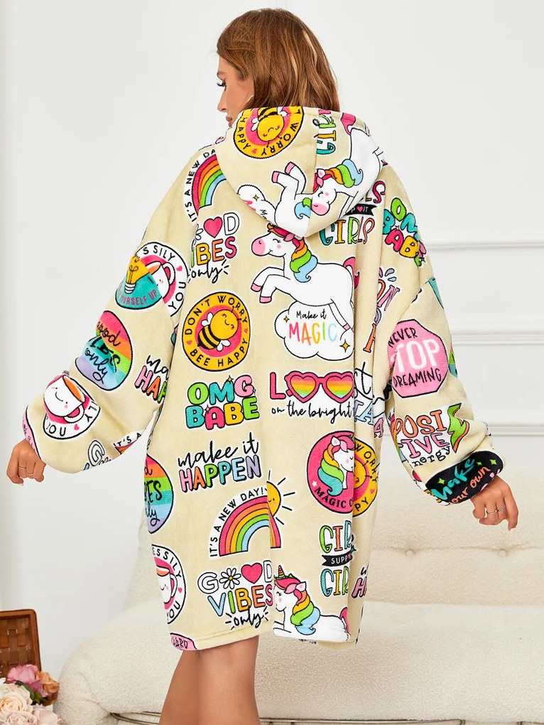 MAGICAL krémszínű báránybunda hatású kapucnis, ujjas pléd