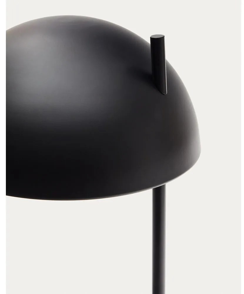 Fekete-natúr színű asztali lámpa fém búrával (magasság 48,5 cm) Catlar – Kave Home