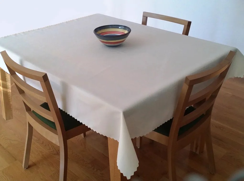 Teflon terítő krém Méret: 120 x 140 cm