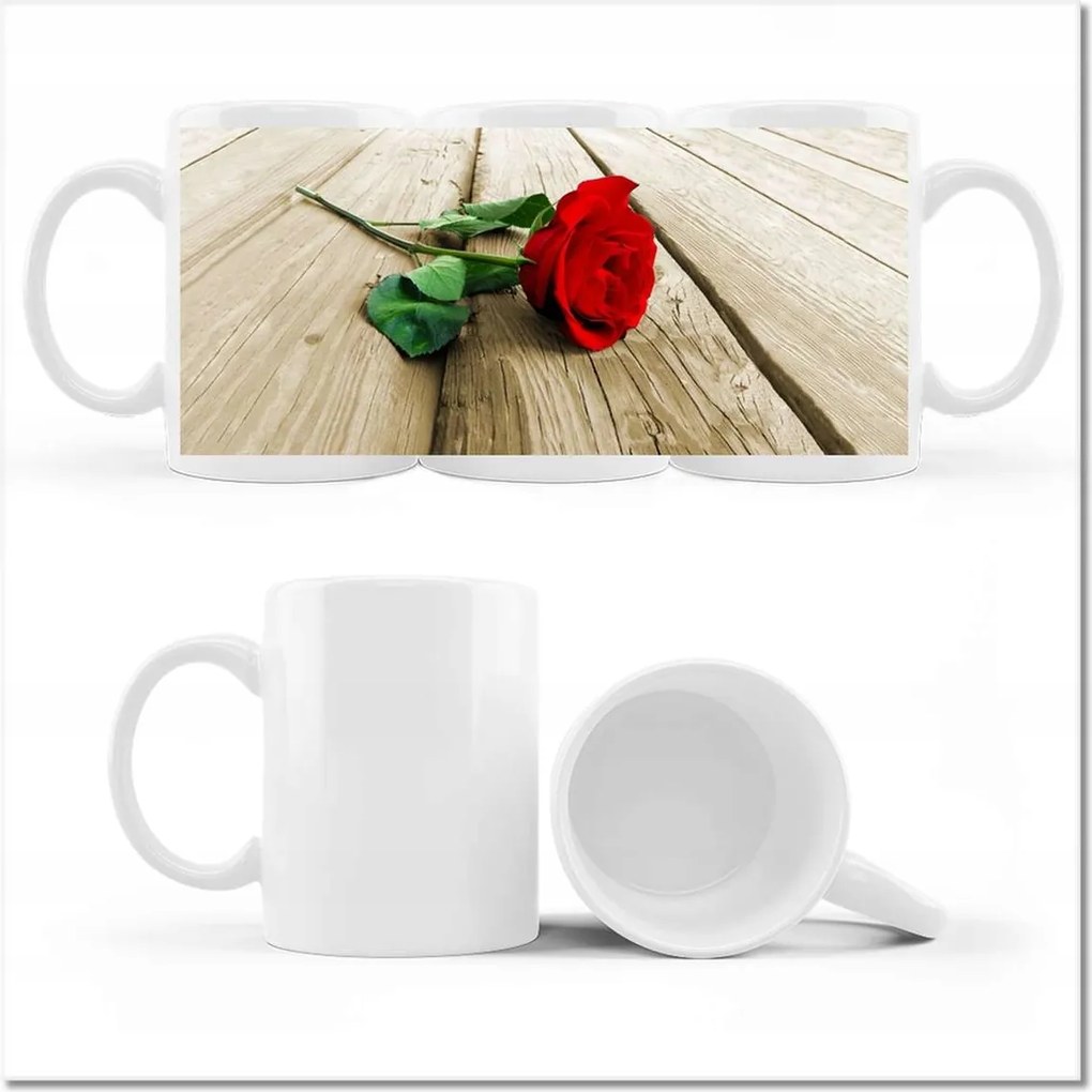 Fotó bögre Vörös rózsa a deszkákon