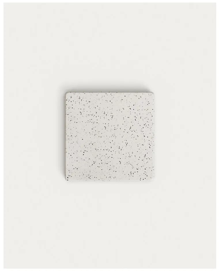 Fehér terrazzo cement dohányzóasztal 48x48 cm Saura – Kave Home