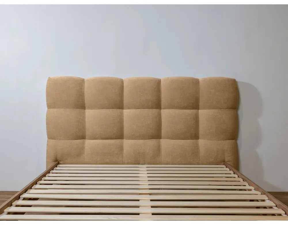 Bézs kárpitozott franciaágy ágyráccsal 180x200 cm Kumo – Bobochic Paris