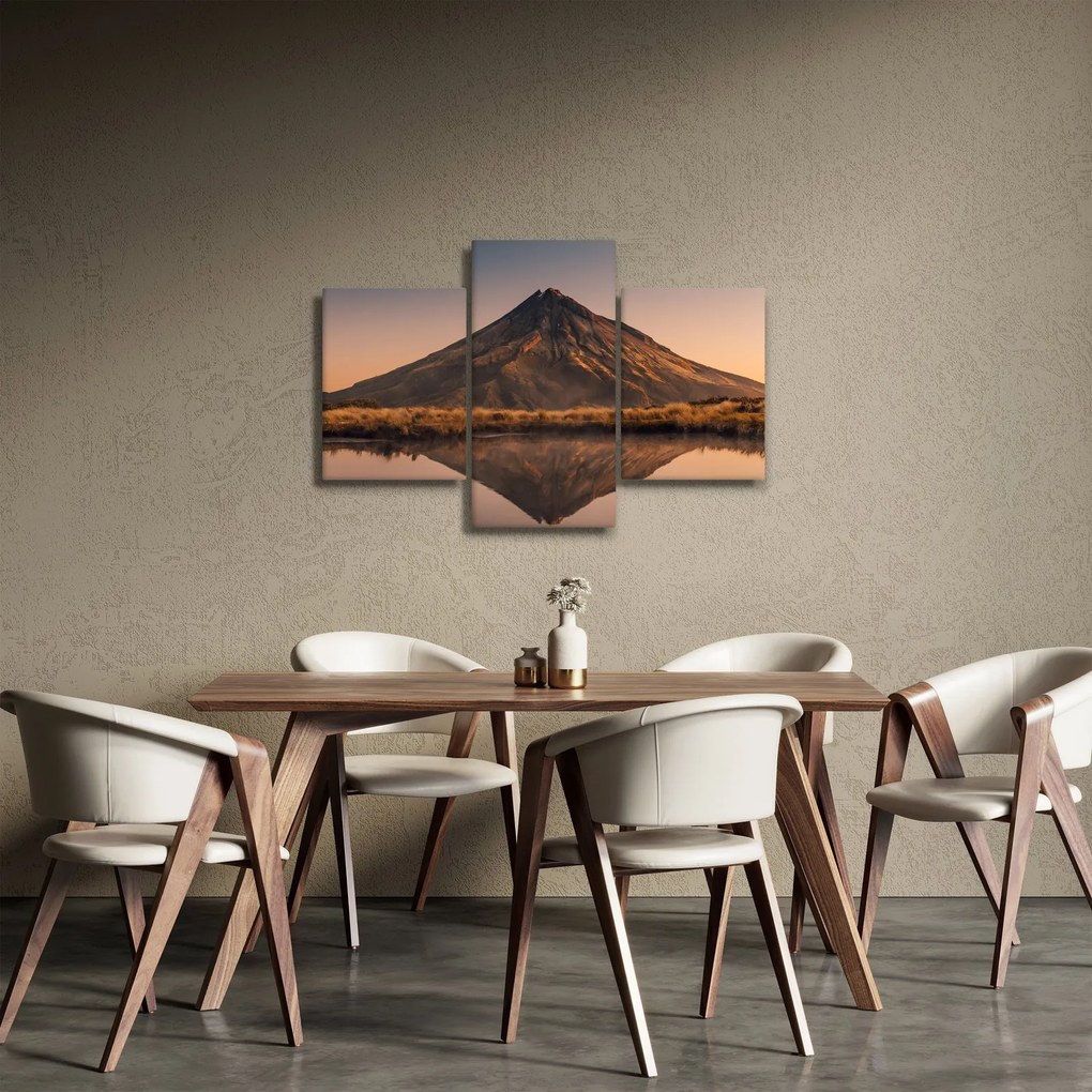 Vászonkép - A Mount Taranaki visszaverődése, Új-Zéland (90x60 cm)