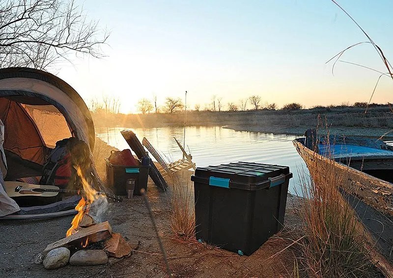 Curver Scuba Box L kerekes láda fekete/kék 80L 39,5x78x35cm