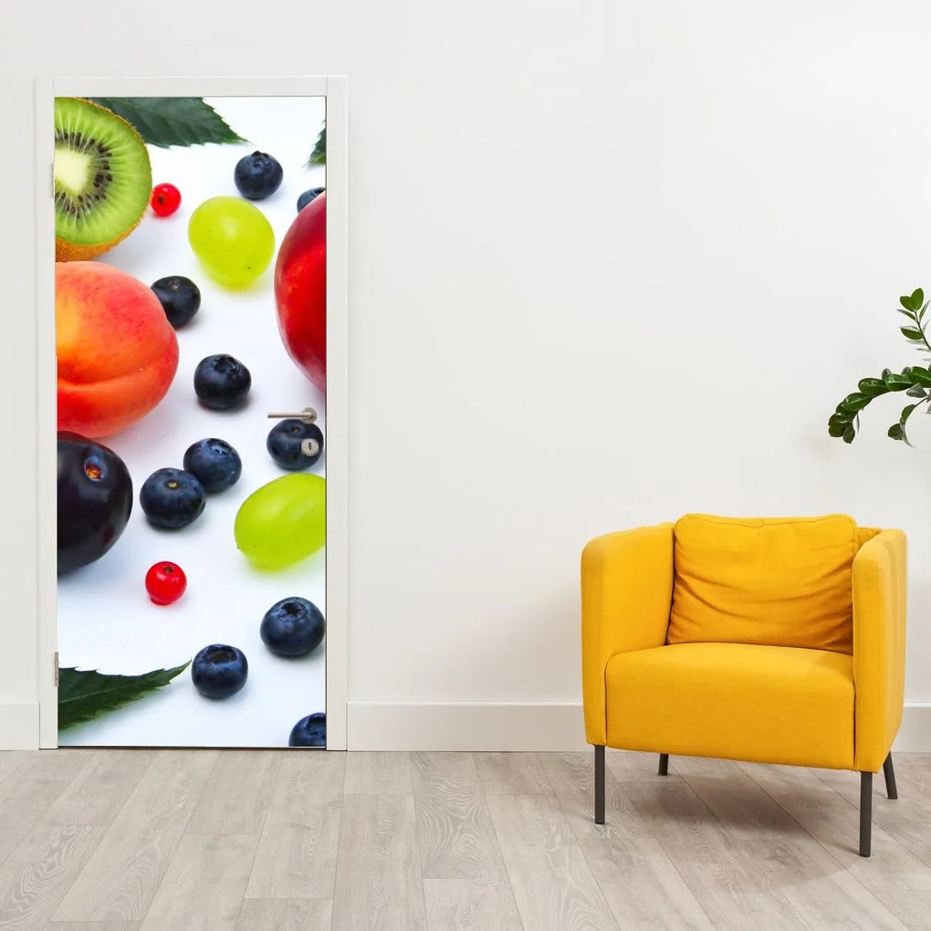 Fotótapéta ajtóra - Gyümölcs vízcseppekkel (95x205cm)