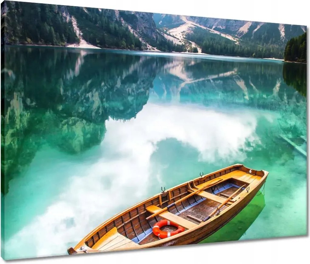 Vászonkép 80x60 Csónak a hegyi tavon