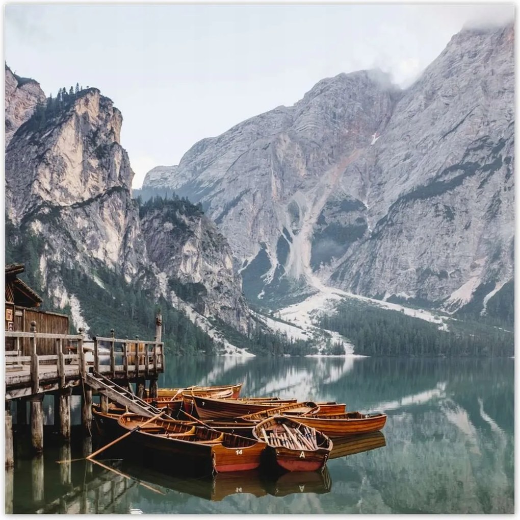 Poszterek 100x100 Hegyi kikötő csónakokkal