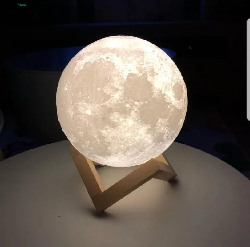 Luna hold alakú LED lámpa