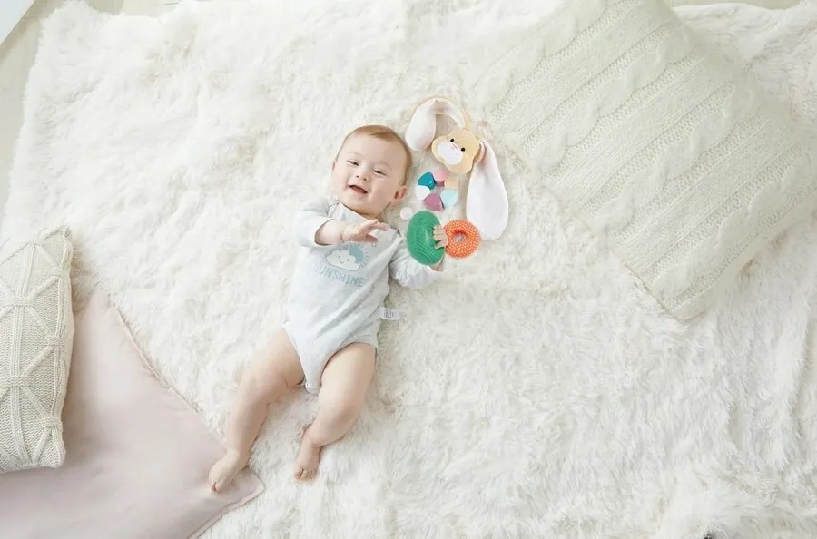 Hape Összecsukható piramis Nyuszi