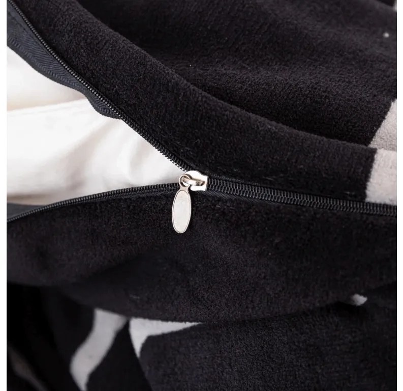 Mikroplüss ágyneműhuzat DALEK fekete Ágyneműhuzat mérete: 70 x 80 cm | 140 x 200 cm