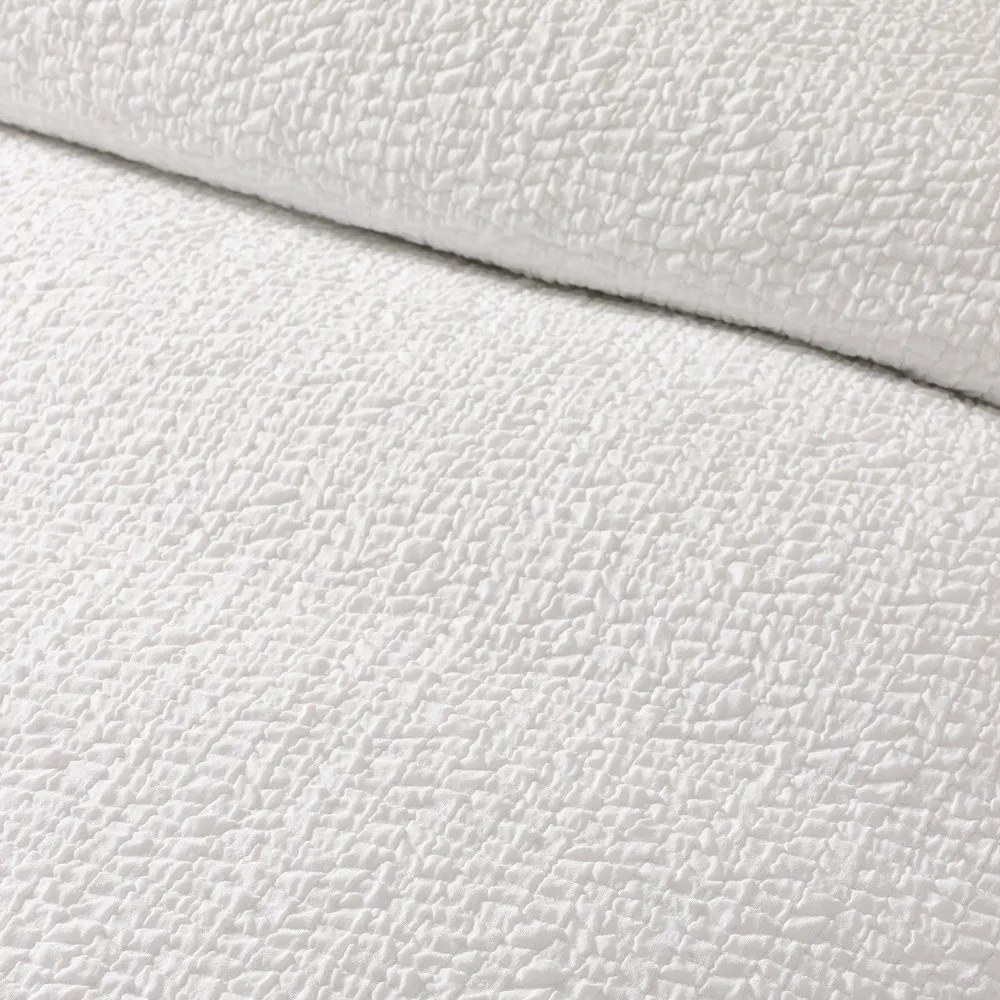 Fehér kétszemélyes krepp ágyneműhuzat 200x200 cm Crinkle Seersucker – Catherine Lansfield