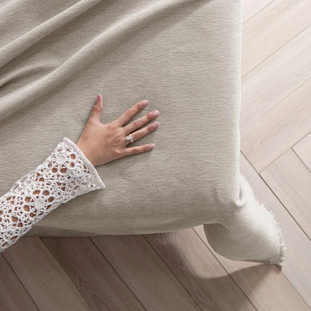 Bézs zsenília ágytakaró 220x240 cm Talo – Filumi