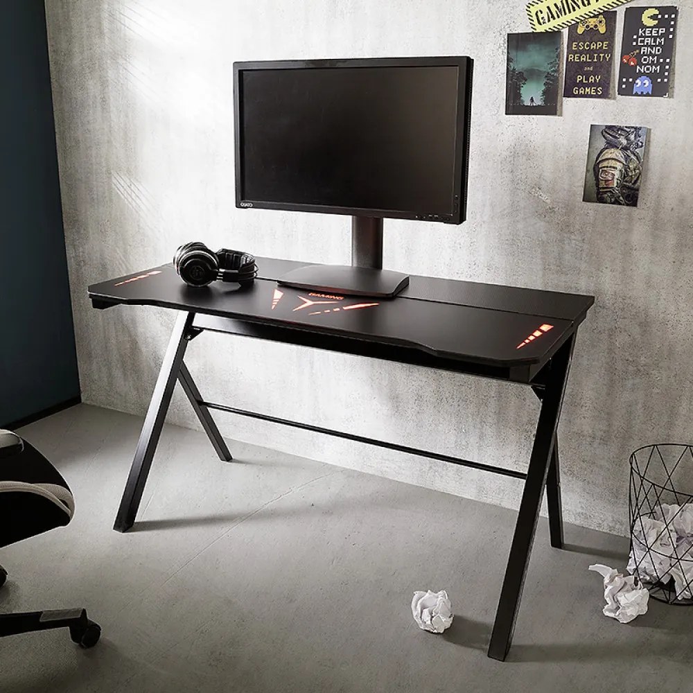 mcRACING Basic 4 gamer íróasztal fekete karbon optika borítással és beépített LED világítással