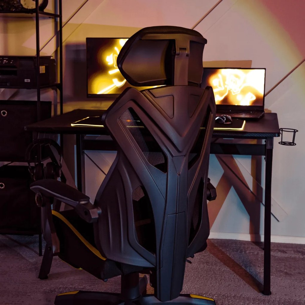 Irodai Forgószék Fekete/Arany Színben. MAXIMO