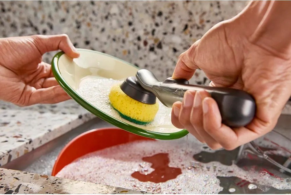 Mosogatókefe adagolóval SinkTech – Joseph Joseph