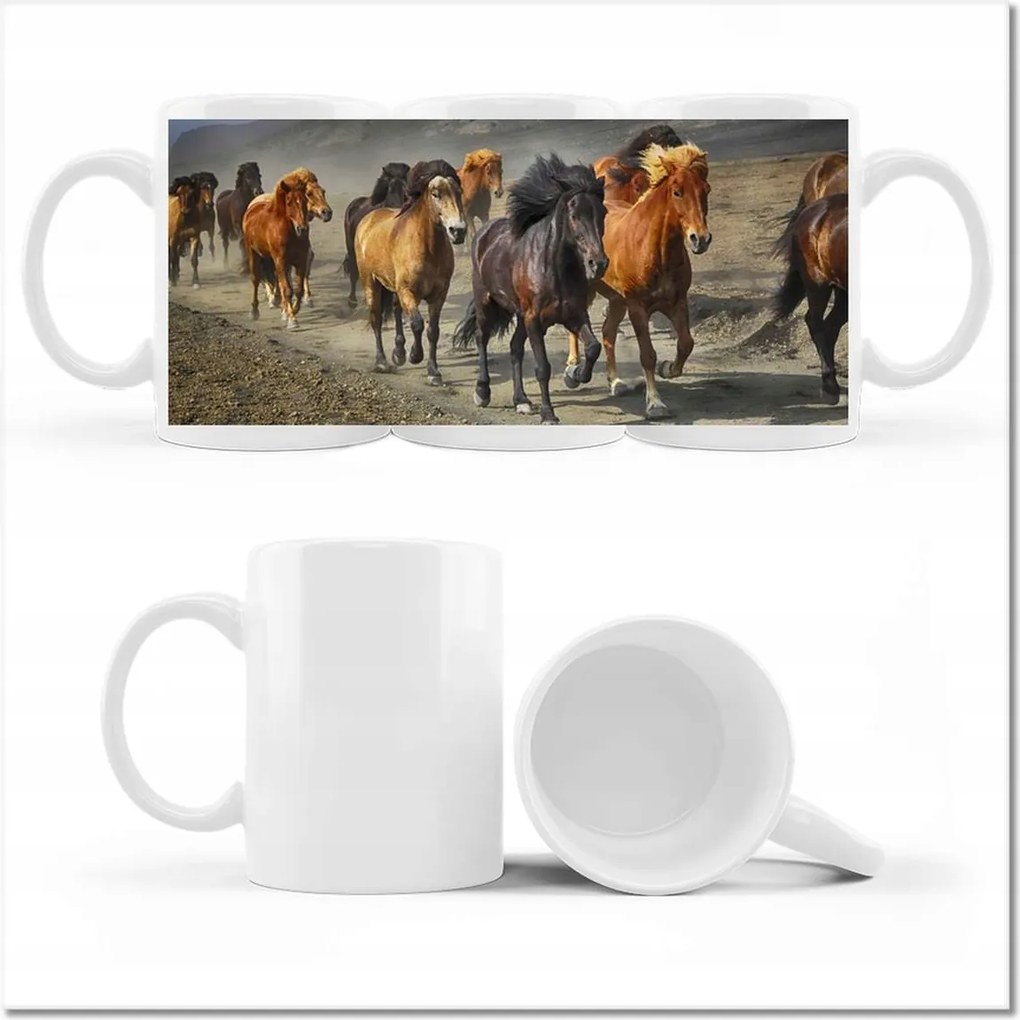 Nyomott mintás bögre Vadlovak csordája