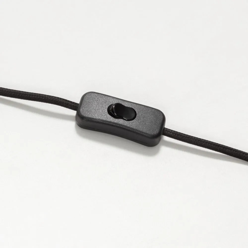 Borvörös asztali lámpa fém búrával (magasság 33 cm) Aleyla – Kave Home