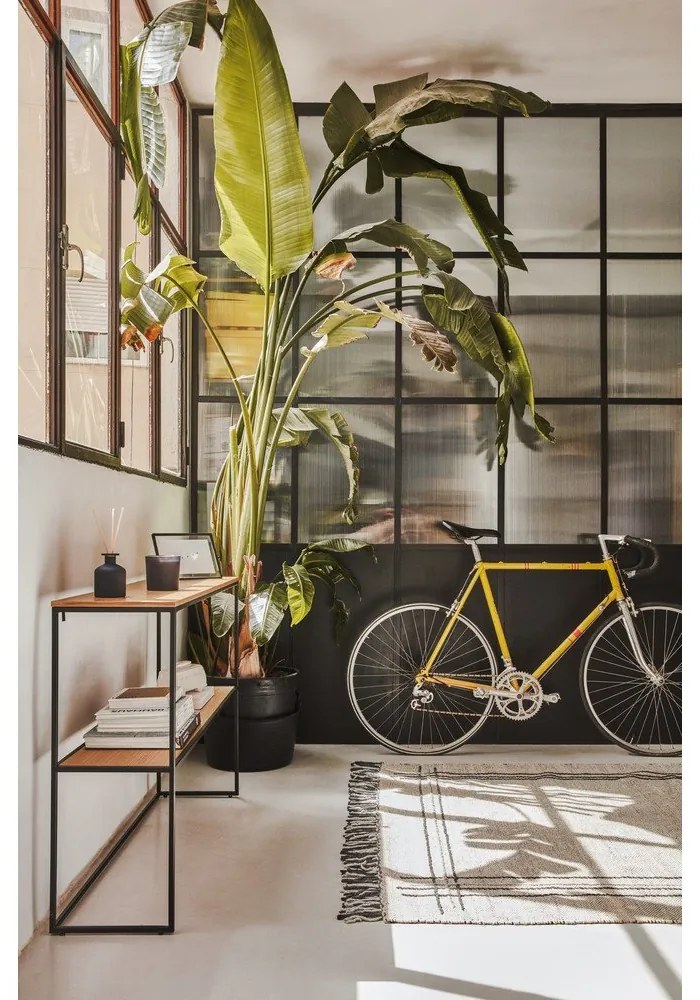 Konzolasztal tölgyfa dekorral 120x30 cm Yona - Kave Home