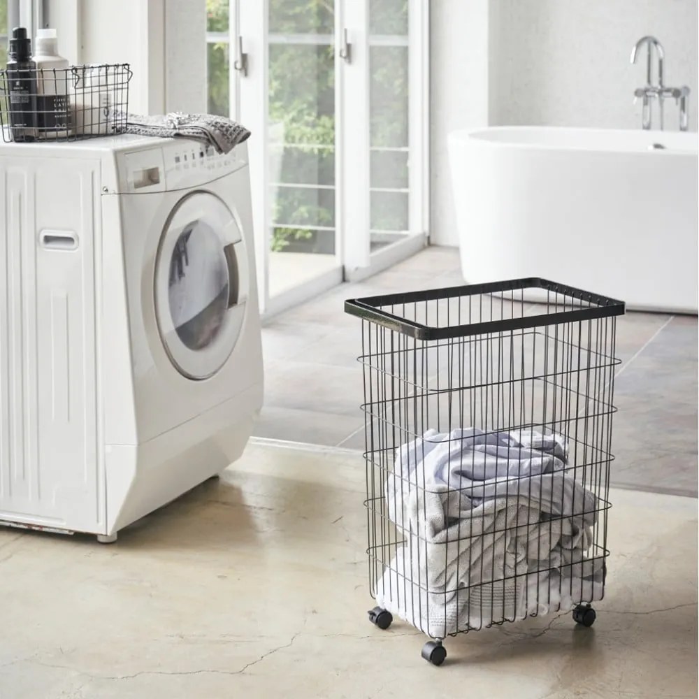 Fekete fém szennyeskosár 55 l Tower – YAMAZAKI