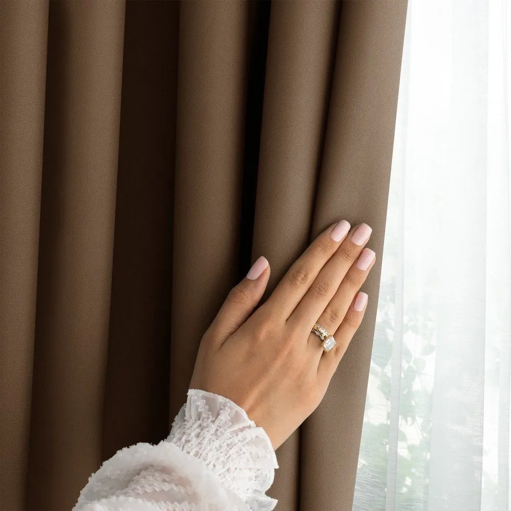 Barna dimout (részleges sötétítő) függöny 140x250 cm Carli Tie – Restilo