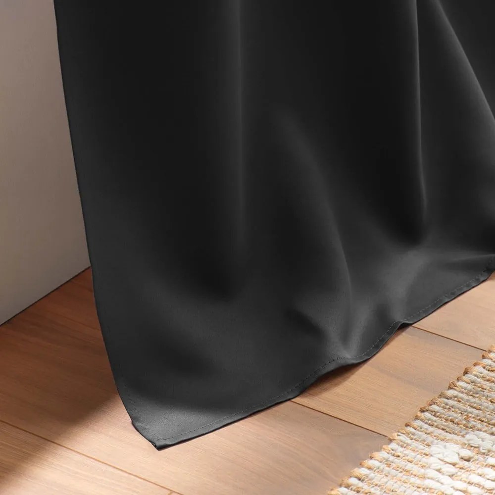 Fekete sötétítő függöny 135x240 cm Occult – douceur d'intérieur