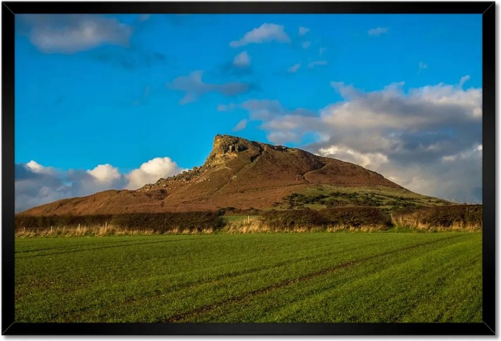 Poszterek keretben 60x40 Kilátás a rétről Hegy