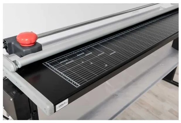 Neolt Trim Manual 130 vágógép, fekete