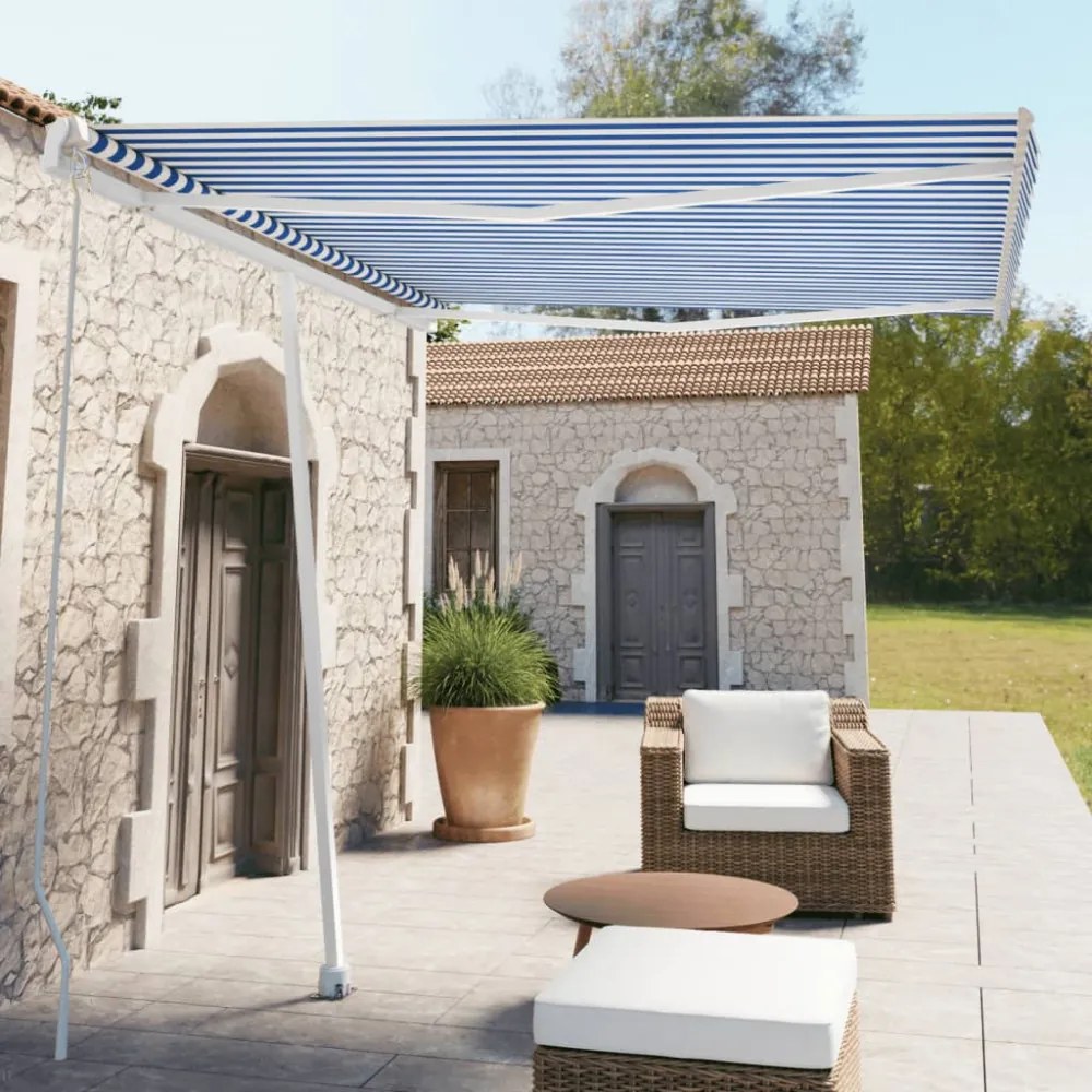 kék és fehér kézzel kihúzható póznás napellenző 300 x 250 cm
