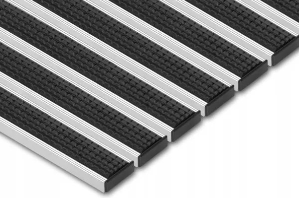 Lábtörlő alumínium gumiszőnyeg 80x60-as üreghez