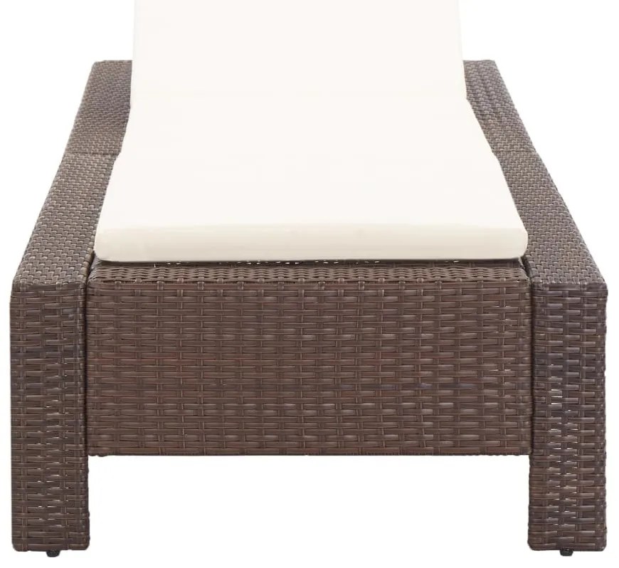 Barna polyrattan napozóágy párnával
