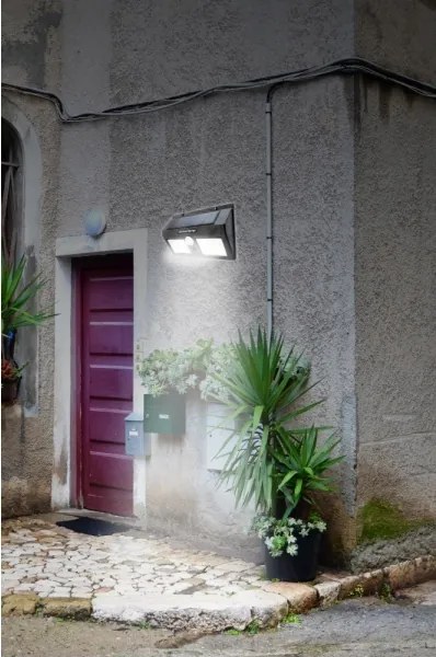 Napelemes LED fali lámpa érzékelővel LED/1,2W/3,7V 1200 mAh IP44