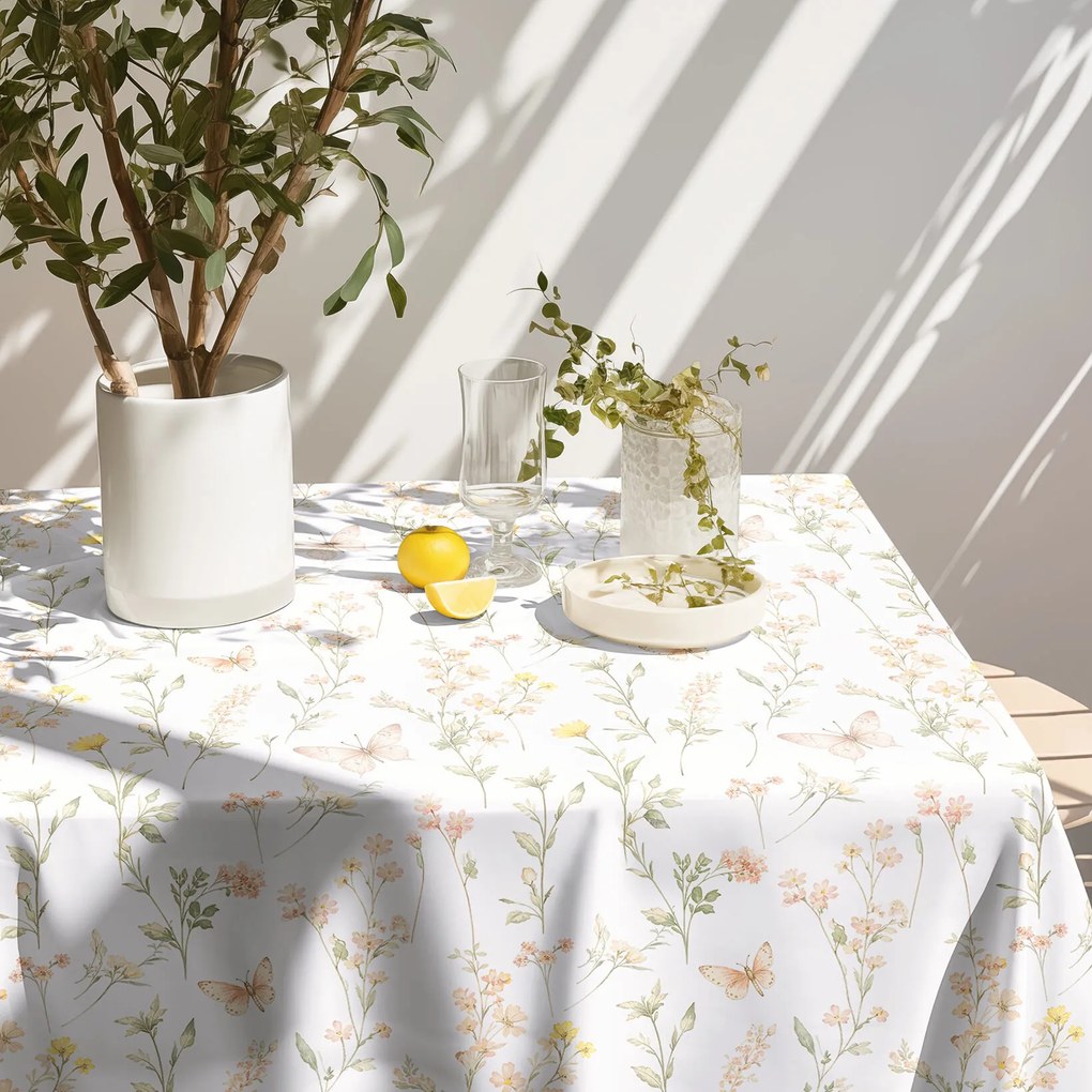 Goldea szögletes teflonos asztalterítő - pillangós kert 120 x 180 cm