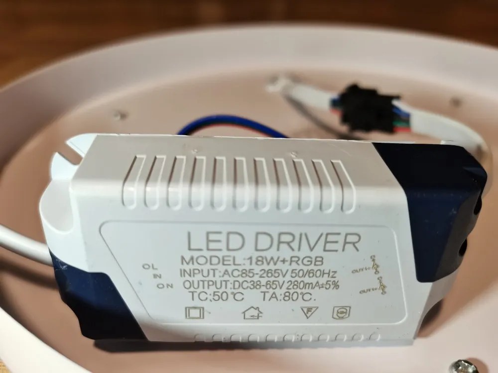 Fali/Mennyezeti Kör Modern Led Több Színű Világítás Távirányítóval Rgb 6W / Fehér 18W 25cm átmérő