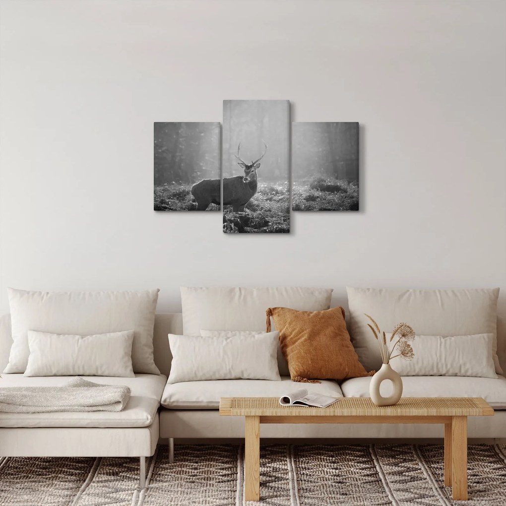 Kép - Szarvas az erdőben, fekete-fehér (90x60 cm)