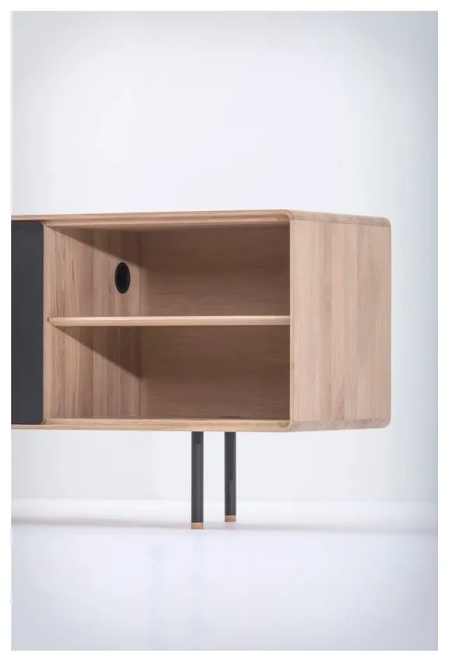 Fekete-natúr színű tölgyfa TV-állvány 180x64 cm Fina – Gazzda