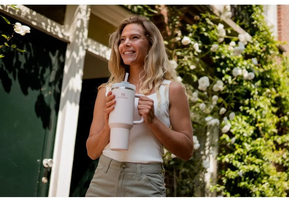 Világos rózsaszín rozsdamentes acél termosz szívószállal 1,18 l Quencher H2.0 FlowState Tumbler Rose Quartz – Stanley