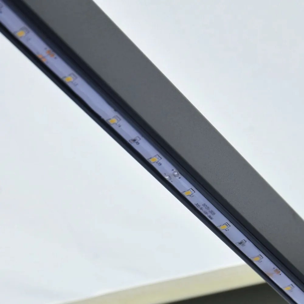 krémszínű kézzel kihúzható LED-es napellenző 300 x 250 cm