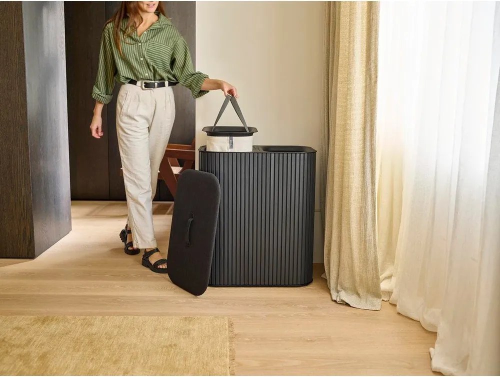 Fekete bambusz szennyeskosár 2x45 l Tota Luxe – Joseph Joseph