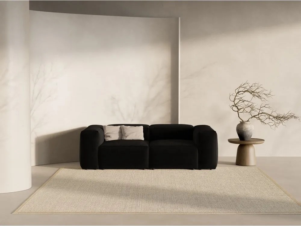 Fekete kanapé 224 cm Bergamo – Cosmopolitan Design